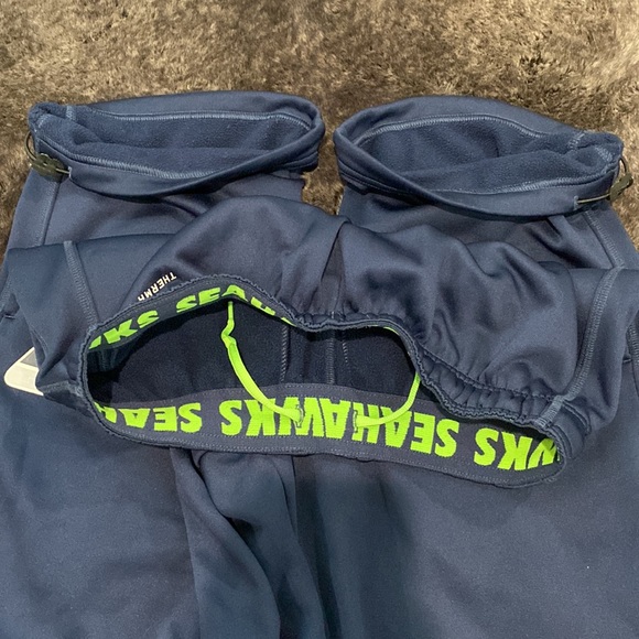 Nike sweats - Picture 3 of 4